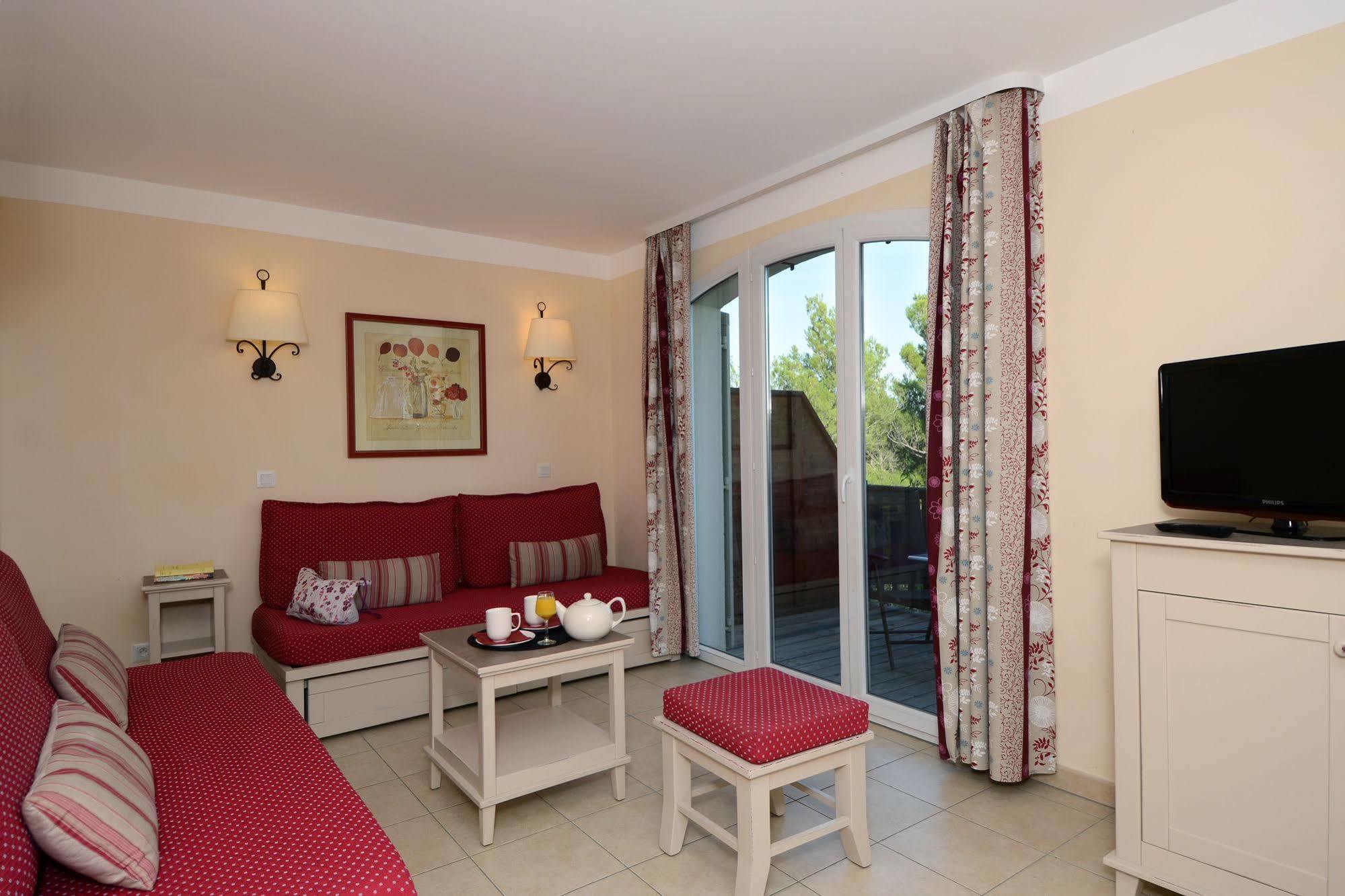 Residence Pierre & Vacances Les Coteaux De Pont-Royal Mallemort Exteriér fotografie